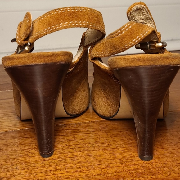 Michael KORS tan suede sling back pumps - Picture 4 of 8